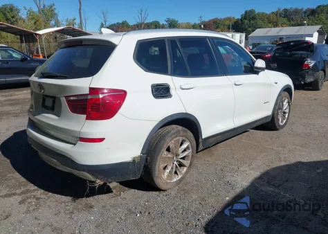 2016 BMW X3 xDrive28I z USA, uszkodzony, nr VIN 5UXWX9C58G0D81223